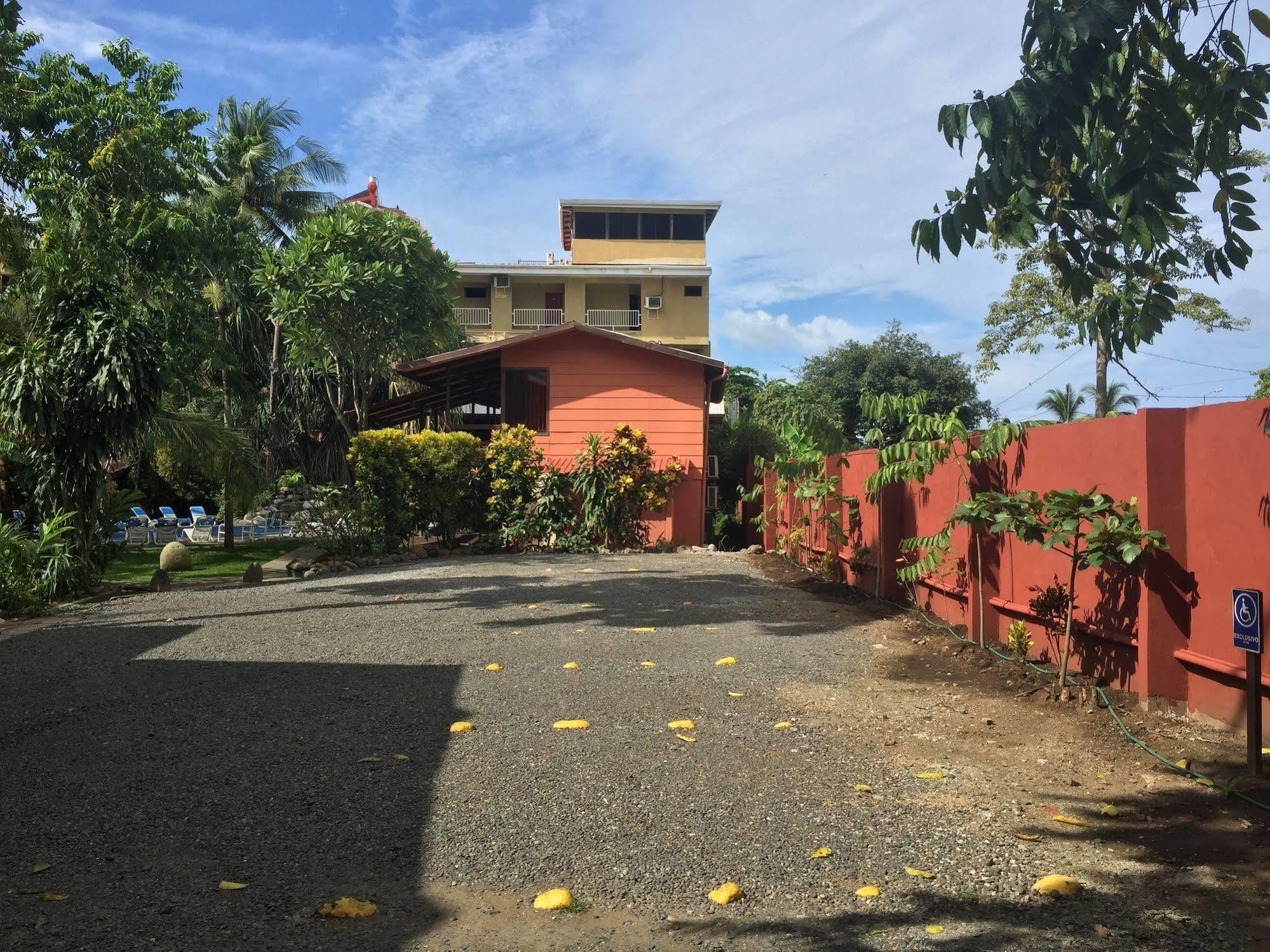 Hotel Los Ranchos Jaco Exterior photo